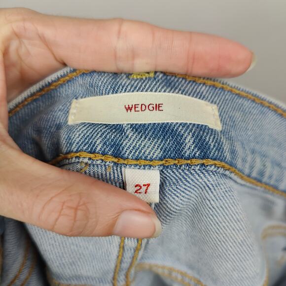 Levis Wedgie Icon Fit Jeans Womens 27 Light Wash Preppy Button Fly Boho Straight - Picture 9 of 13